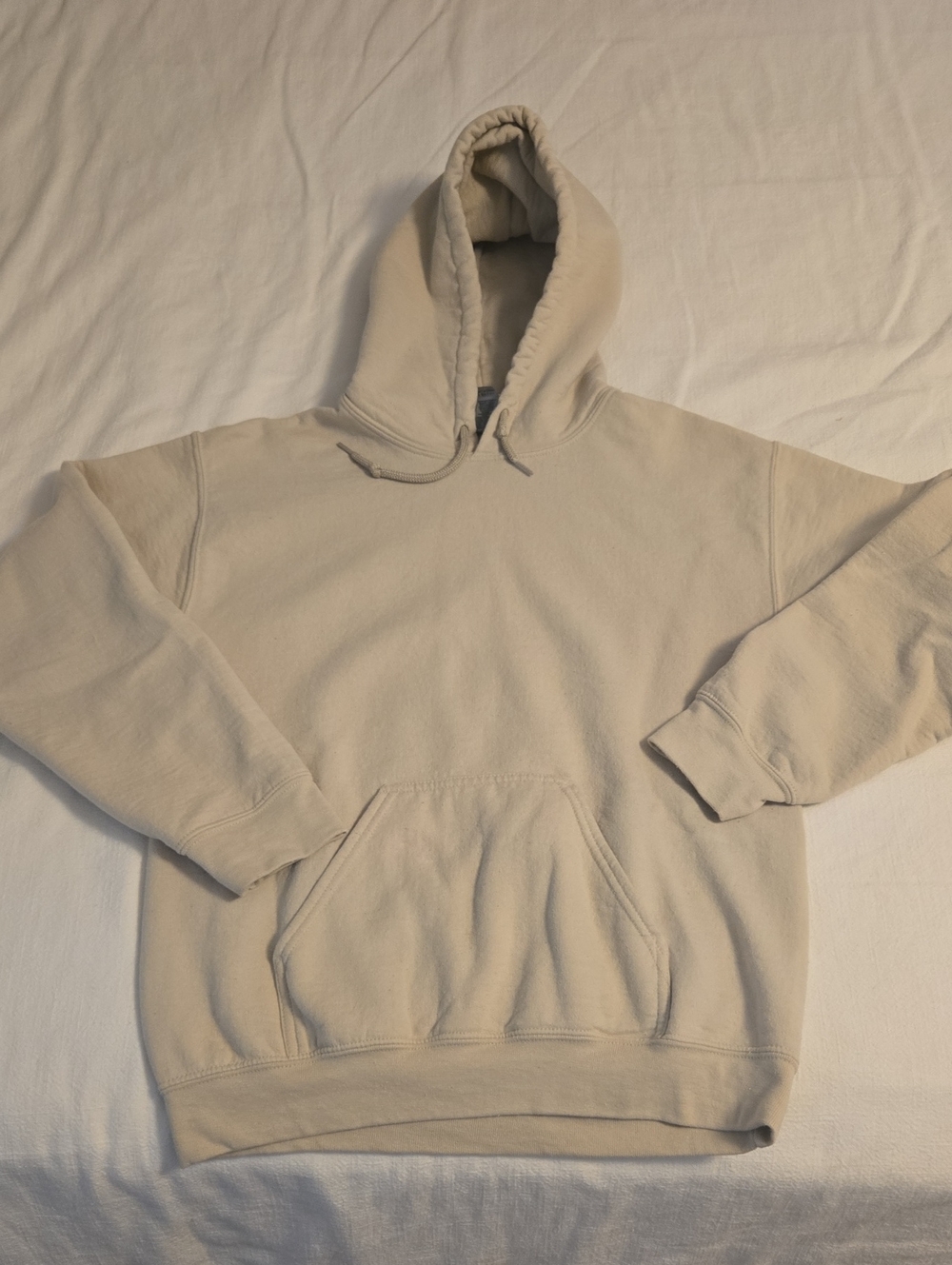 Gildan Women's Cream Pullover Hoodie with Kangaroo Pocket